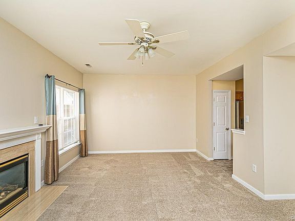 3rd image of 2403 Valleymeade Pl