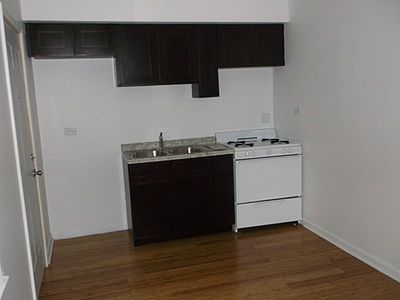 3rd image of 7936 S Saint Lawrence Ave APT 1B