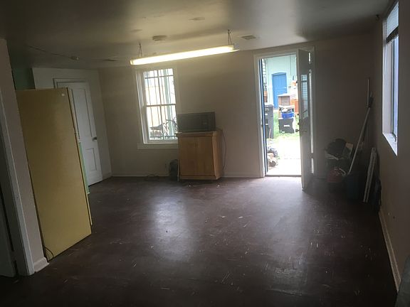 5th image of 151 W 4th Ave