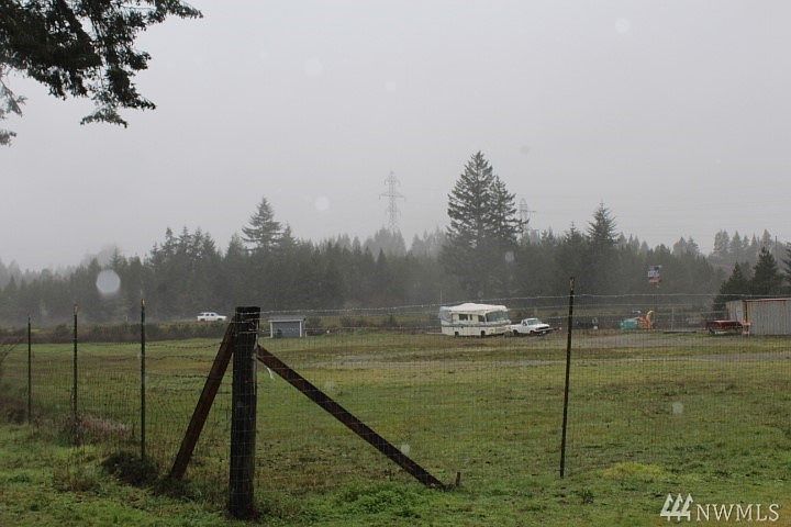2nd image of 12 Olympic Hwy N