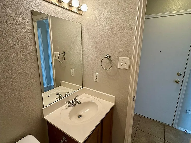 3504 Banda Ln — Photo 18