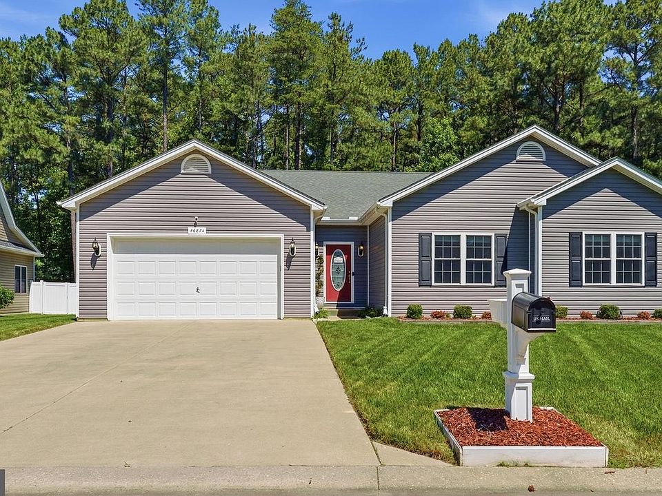 1st image of 46874 Anita Ct