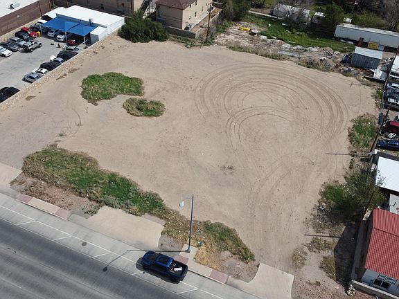 3rd image of 7749 N North Loop Dr