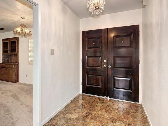 3rd image of 7408 Myrtle Vista Ave