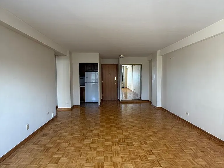 4180 Marine Terrace Apartments — Photo 103