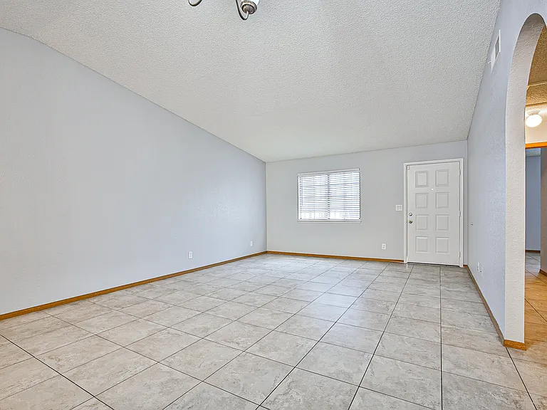 1608 Barrel Cactus Ct — Photo 6