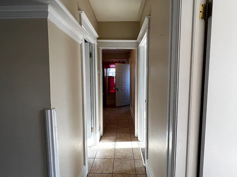 Manitou Ave — Photo 7