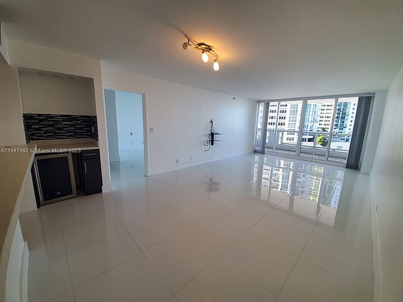 5th image of 1717 N Bayshore Dr #A-1650