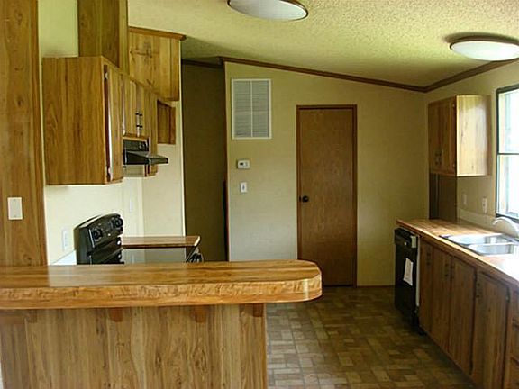 3rd image of 1312 Wood Dr