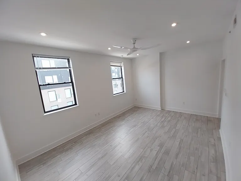 1170 N Hope St #1C — Photo 2