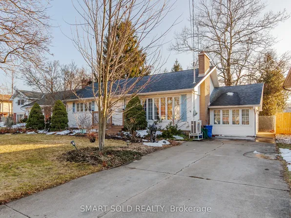 18 Marlene Dr, Saint Catharines, ON L2T 3E8