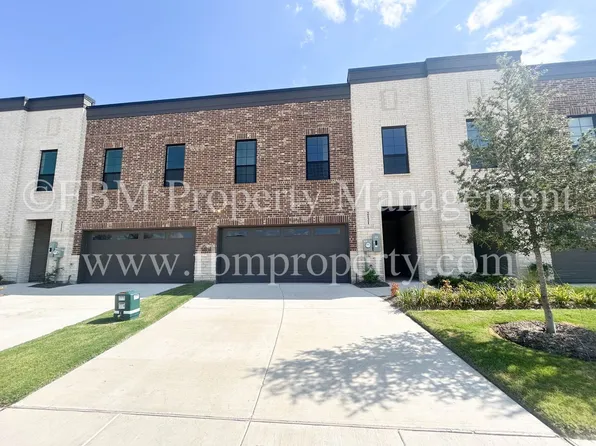 2121 Layla Dr, Waxahachie, TX 75165