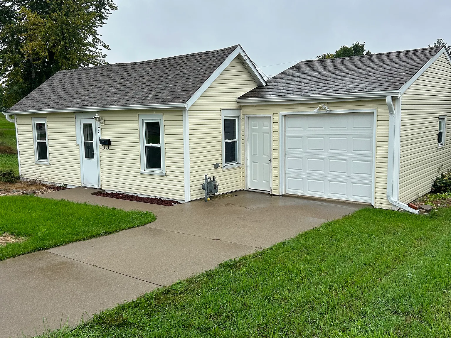 2 bed, 676 sqft, $850 — Photo 1