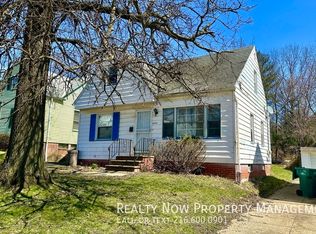 5329 Vine St, Maple Heights, OH 44137