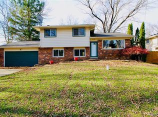 3320 Greenlawn Ave, Commerce Township, MI 48382