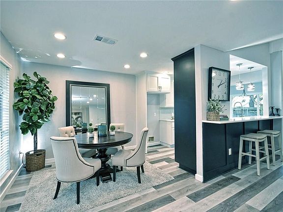 3rd image of 12109 Acorn Creek Trl