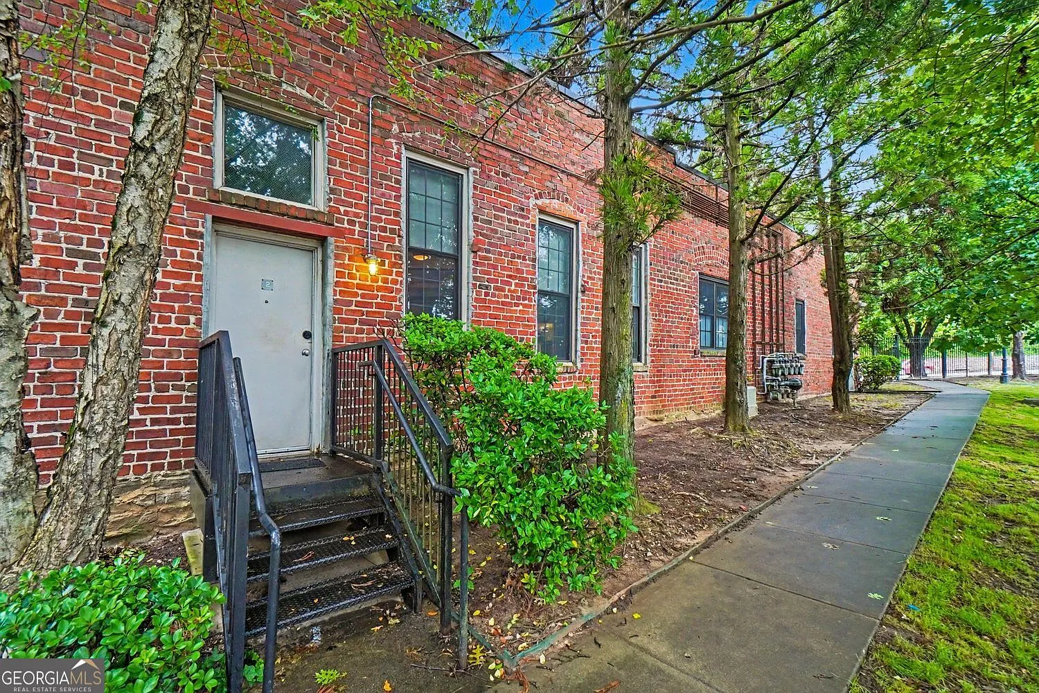 2 bed, 2.0 bath, 1481 sqft, $2,300 — Photo 1