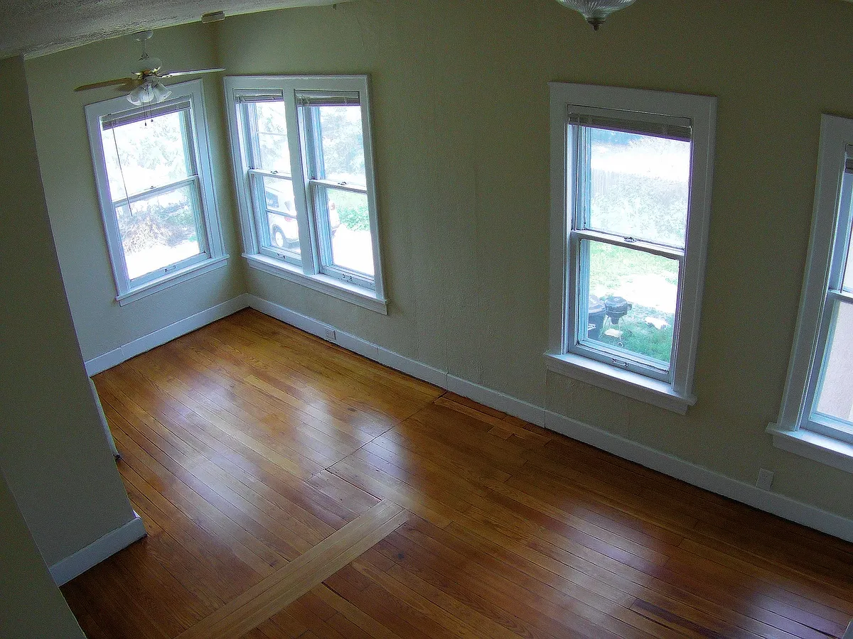 Building Photo - 916 W Lovell St #2