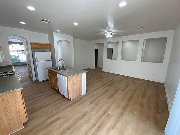 4th image of 5121 First Sun St