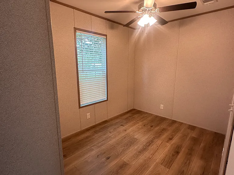16055 Ressie Dr W — Photo 8