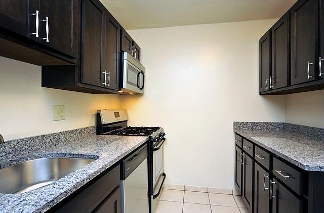 8727 Colesville Road Silver Spring Maryland 20910 Usa