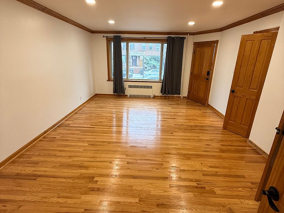 1st image of 20-51 33rd St #3