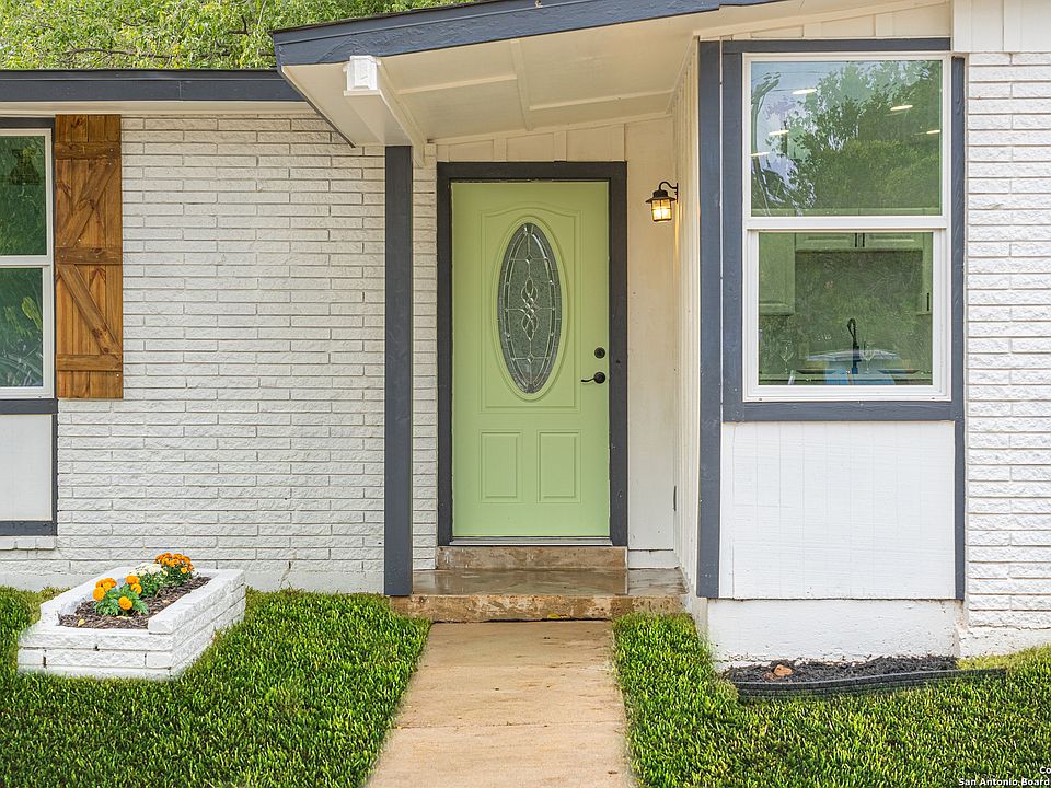 1st image of 4342 silver lake