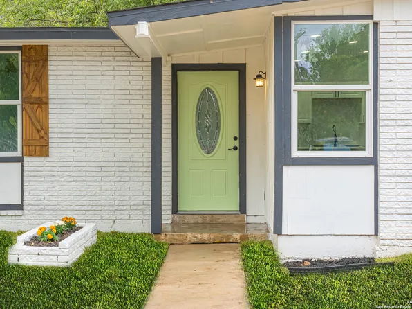 4342 silver lake, San Antonio, TX 78219