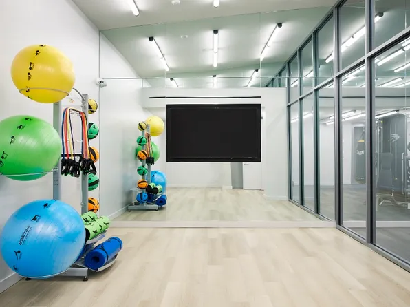 29-17 40th Avenue image 13 of 20