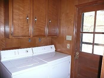 3rd image of 2907 Fairway Dr