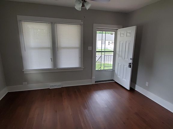 4th image of 556 N 2nd St