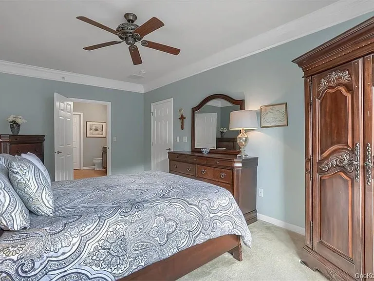 2814 Bennington Dr — Photo 17