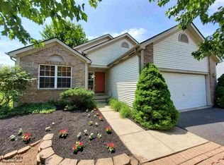 6429 Fox Hill Dr, Canal Winchester, OH 43110