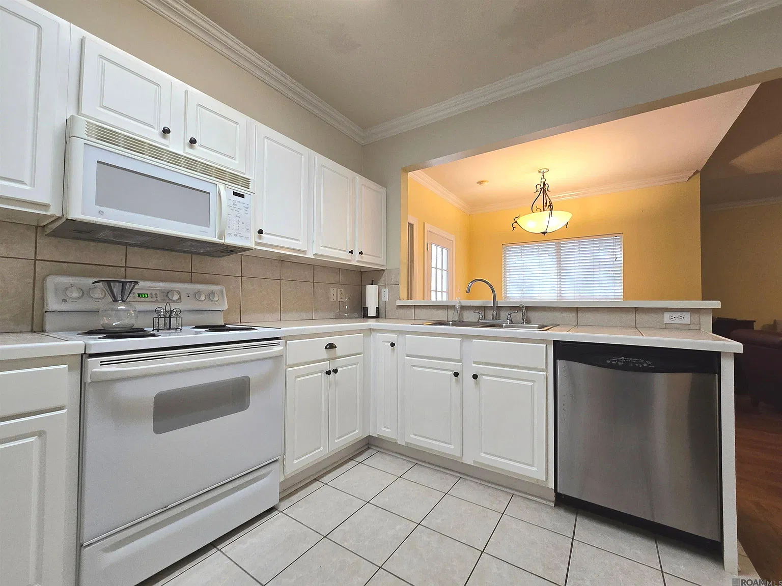 3 bed, 1582 sqft, $1,590 — Photo 4
