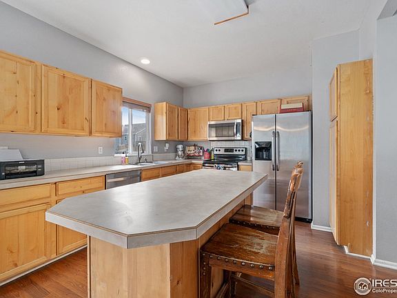 4th image of 1047 Mahogany Way