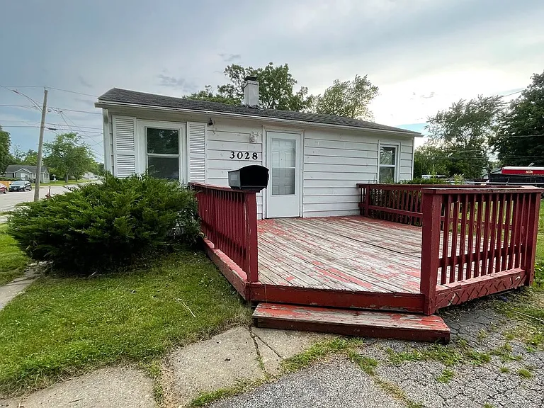 3028 Gabriel Ave — Photo 2