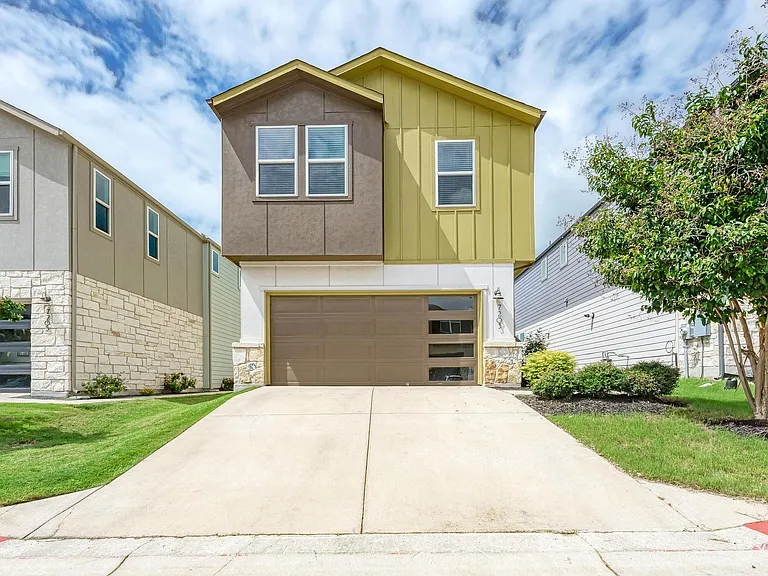 7203 Travertine Spring Dr — Photo 1