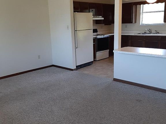 5th image of 1468 Martha Dandridge Cir