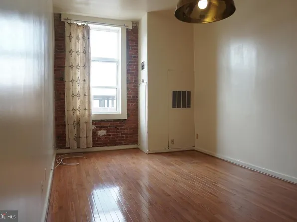 1010 Race St APT 8I, Philadelphia, PA 19107