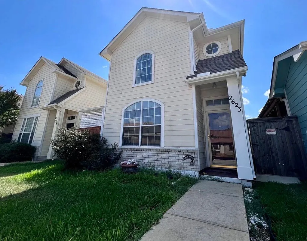 2 bed, 2.0 bath, 1275 sqft, $1,450 — Photo 1