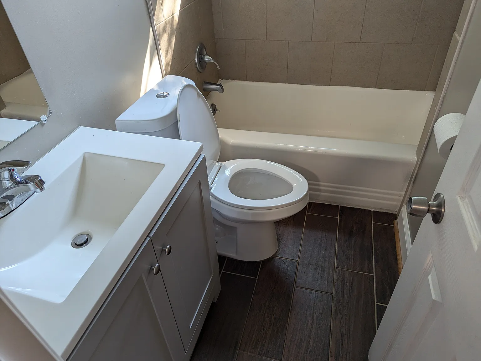 2 bed, 750 sqft, $1,250 — Photo 1