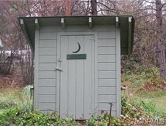 5th image of 5834 Meadow Ln