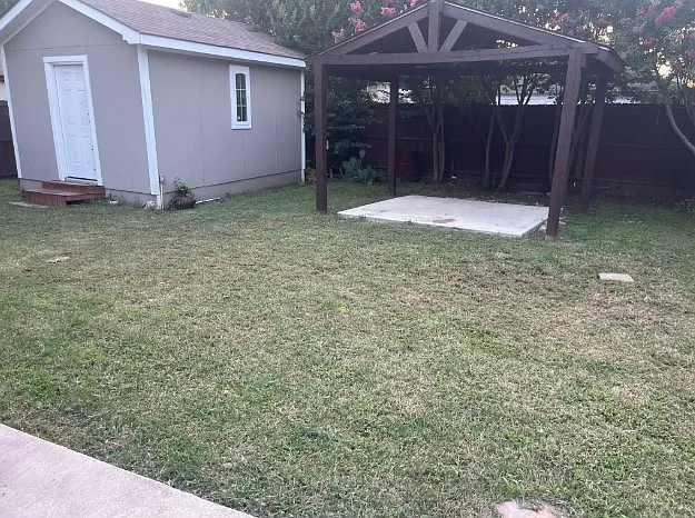2515 Roanoke Ave — Photo 18
