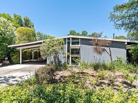 3rd image of 4217 Park Blvd