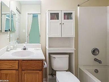 1st image of 1130 Shorewood Ct