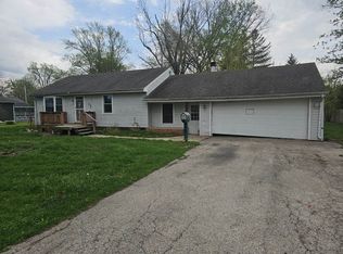 29 W Westway Dr, Decatur, IL 62522