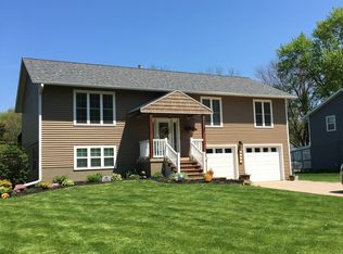 1110 4th Ave, Manson, IA 50563