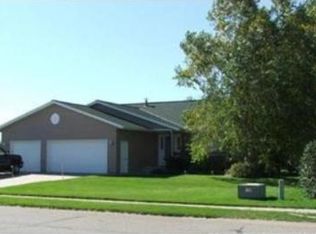 11370 Parkview Dr SE, Becker, MN 55308