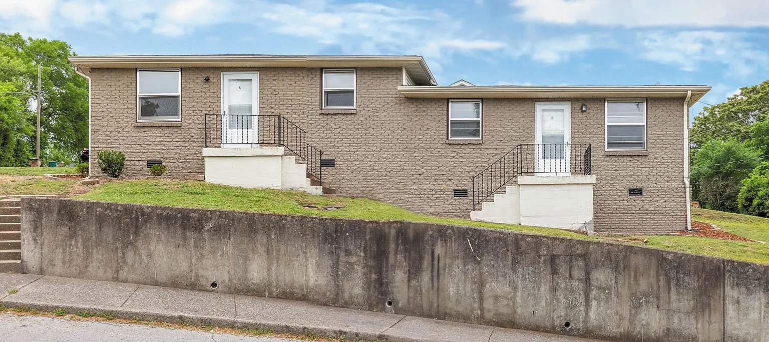 2 bed, 663 sqft, $1,700 — Photo 1