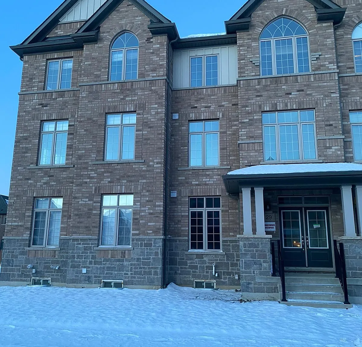 4 bed, $3,100 — Photo 2